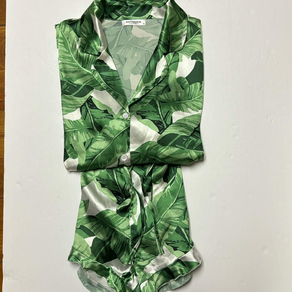 Hotouch Pajama Set Women’s Tropical Palm Print Button Front Short Sleeve Medium
